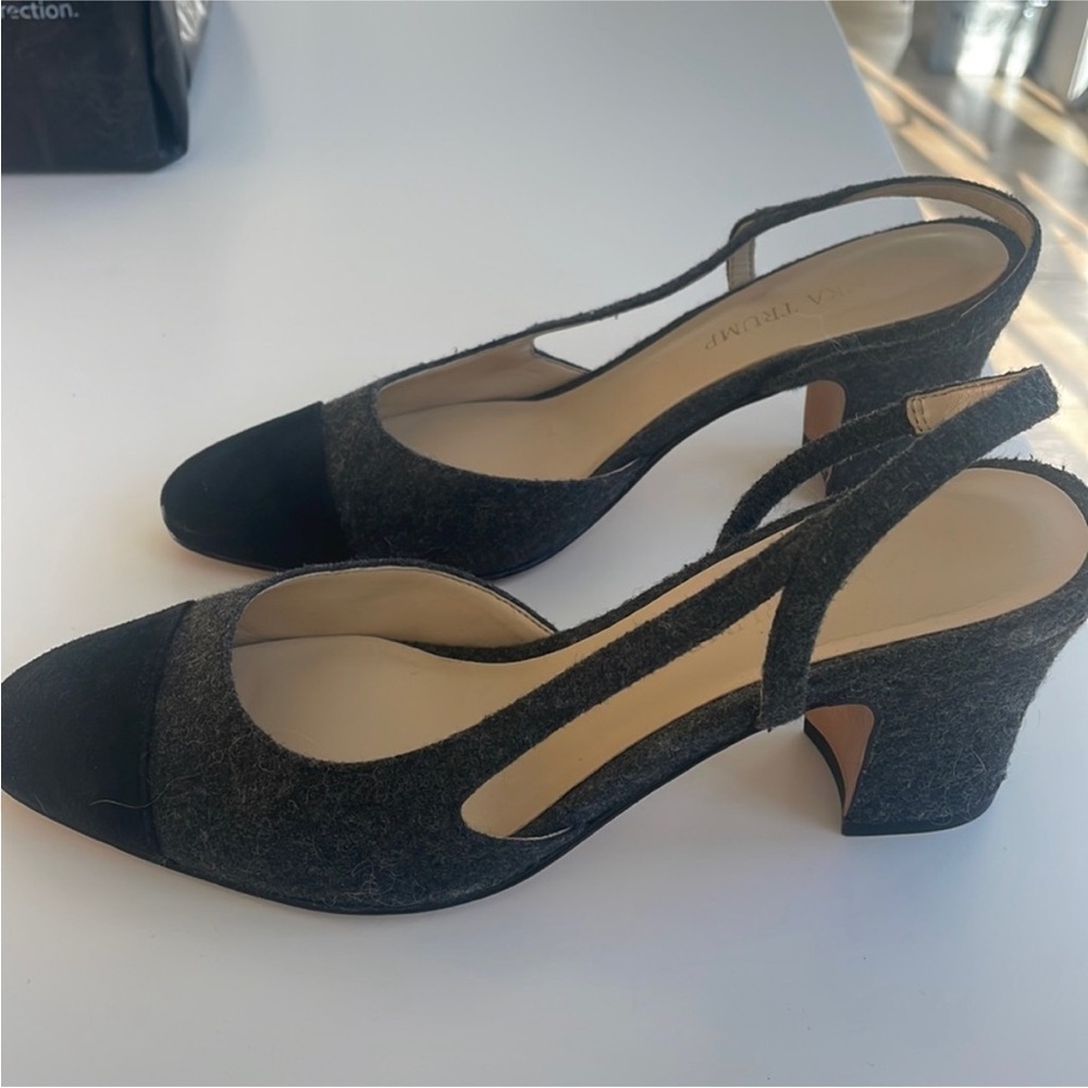 Ivanka trump Liah suede Two-tone sling back pumps